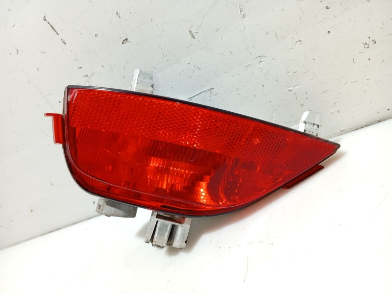 Recambio de faro antiniebla trasero izquierdo para dacia sandero ii 1.5 dci referencia OEM IAM 265854470R  