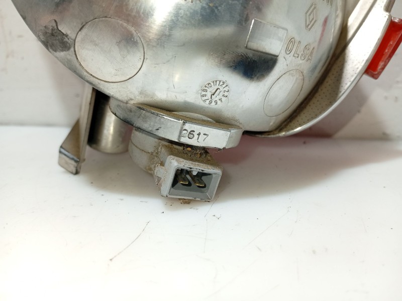 Recambio de faro antiniebla trasero izquierdo para dacia sandero ii 1.5 dci referencia OEM IAM 265854470R  