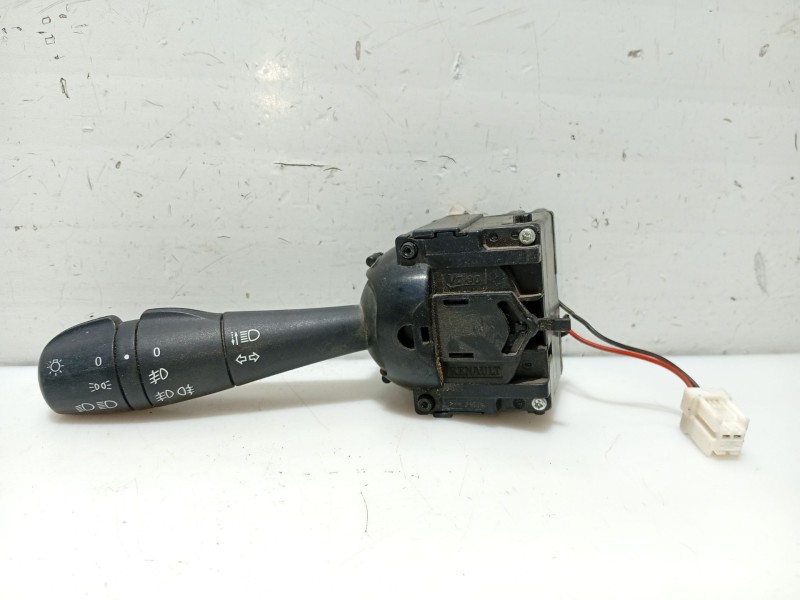 Recambio de mando intermitentes para dacia sandero ii 1.5 dci referencia OEM IAM 255679575R  