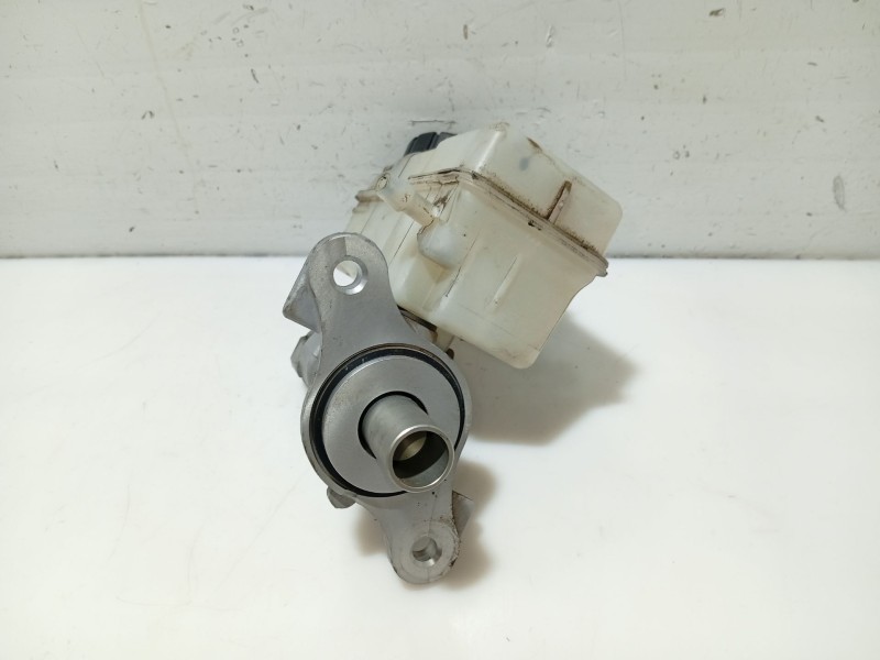Recambio de bomba freno para dacia sandero ii 1.5 dci referencia OEM IAM 460111938R  