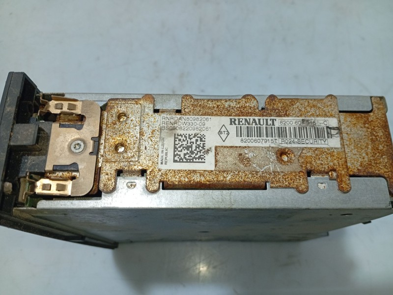 Recambio de sistema audio / radio cd para renault clio iii business referencia OEM IAM 8200607915T  