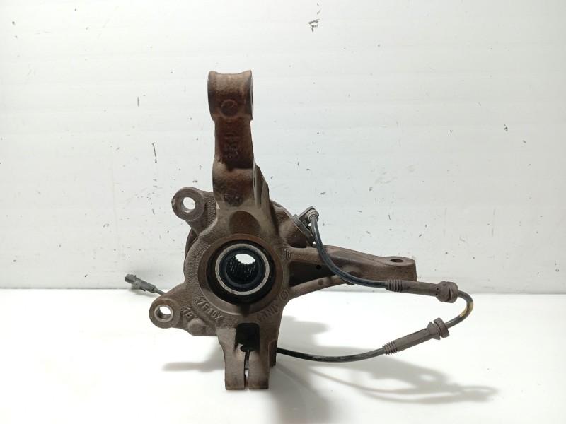 Recambio de mangueta delantera derecha para dacia sandero ii 1.5 dci referencia OEM IAM 400143444R 479104822R 