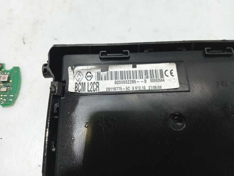 Recambio de centralita motor uce para renault clio iii business referencia OEM IAM 55594571 8200652284 