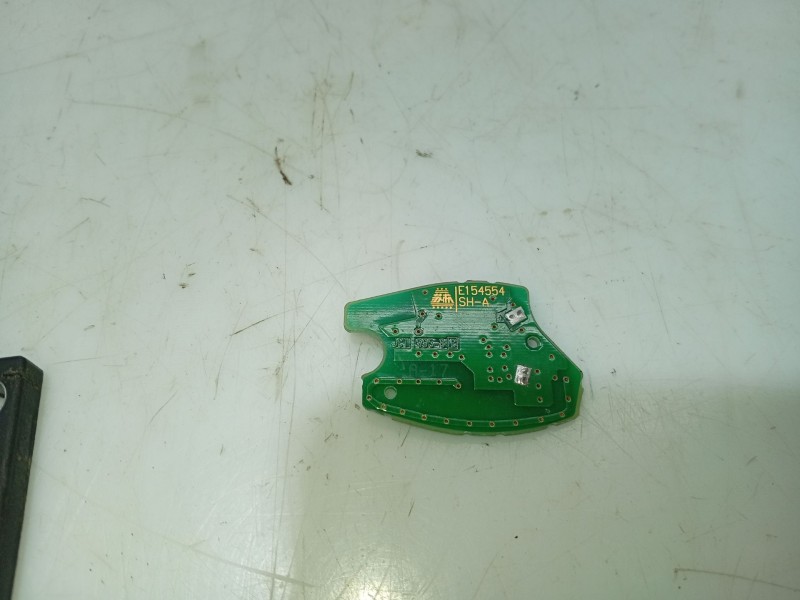 Recambio de centralita motor uce para renault clio iii business referencia OEM IAM 55594571 8200652284 