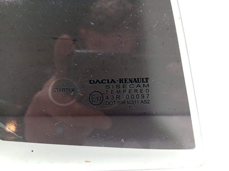 Recambio de luna custodia trasera derecha para dacia sandero ii 1.5 dci referencia OEM IAM 822621848R  