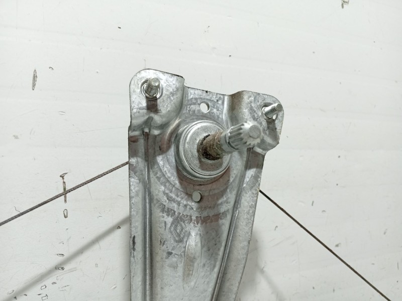 Recambio de elevalunas trasero izquierdo para dacia sandero ii 1.5 dci referencia OEM IAM 827217198R  