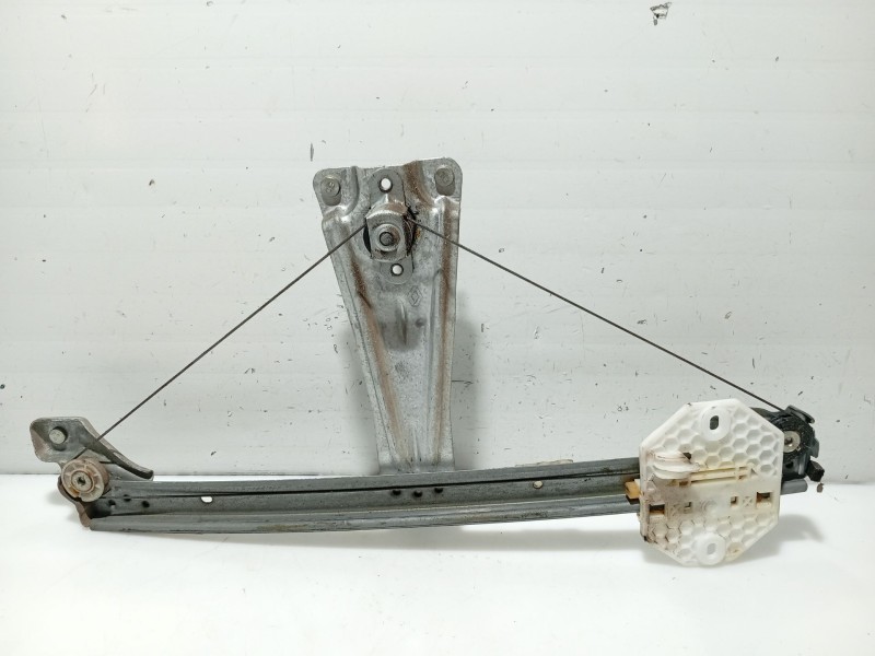 Recambio de elevalunas trasero izquierdo para dacia sandero ii 1.5 dci referencia OEM IAM 827217198R  