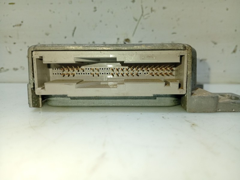 Recambio de centralita airbag para renault clio iii business referencia OEM IAM  8200277318 0285001538