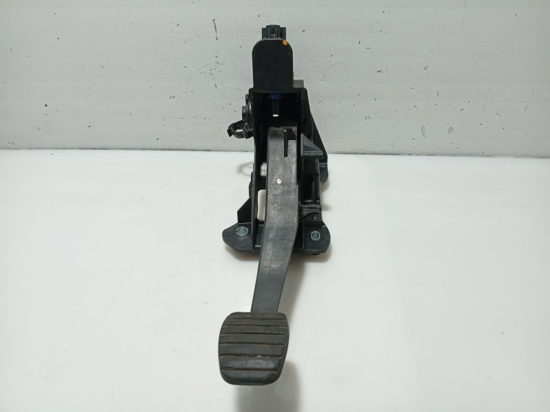 Recambio de pedal embrague para dacia sandero ii 1.5 dci referencia OEM IAM 465037621R 465039034R 