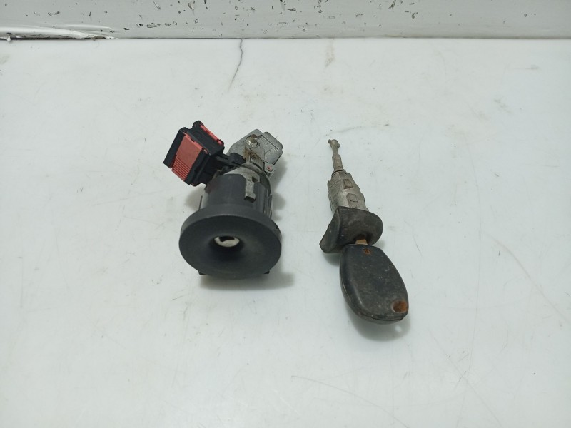 Recambio de conmutador de arranque para renault clio iii business referencia OEM IAM 7701208408 8200214173 