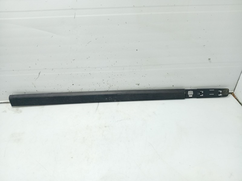 Recambio de moldura para renault clio iii business referencia OEM IAM   