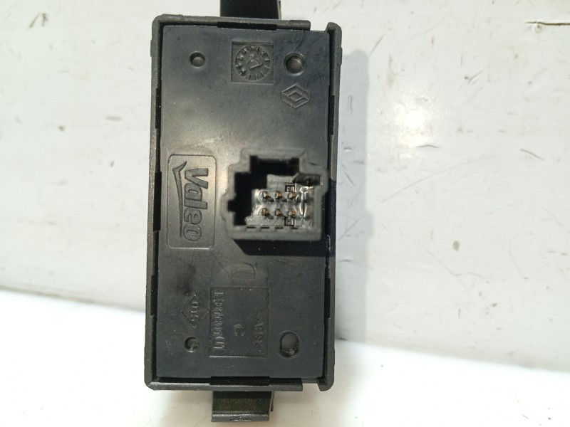 Recambio de warning para dacia sandero ii 1.5 dci referencia OEM IAM 252905668R  E3160101