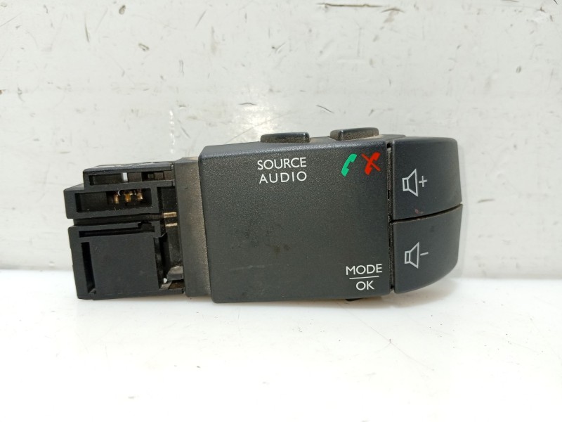 Recambio de modulo electronico para dacia sandero ii 1.5 dci referencia OEM IAM 255522448R  