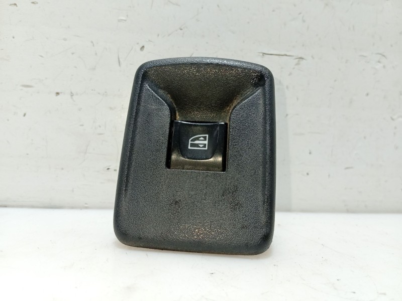 Recambio de mando elevalunas delantero derecho para dacia sandero ii 1.5 dci referencia OEM IAM 254218614R  