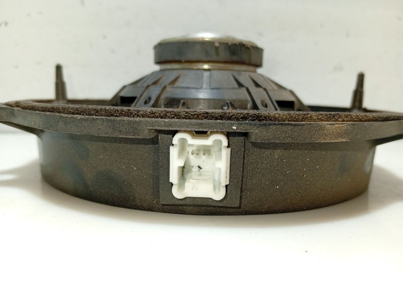Recambio de altavoz para dacia sandero ii 1.5 dci referencia OEM IAM 281563SG0A  