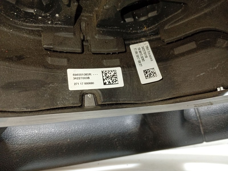 Recambio de volante para dacia sandero ii 1.5 dci referencia OEM IAM 484001085R  