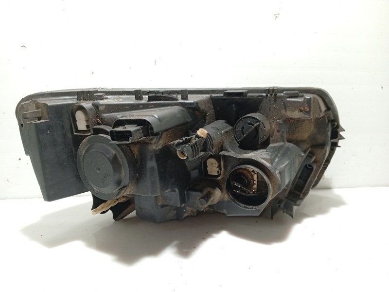 Recambio de faro izquierdo para dacia sandero ii 1.5 dci referencia OEM IAM 260601236R  