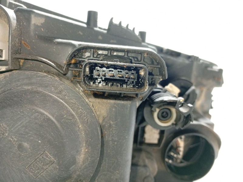 Recambio de faro izquierdo para dacia sandero ii 1.5 dci referencia OEM IAM 260601236R  