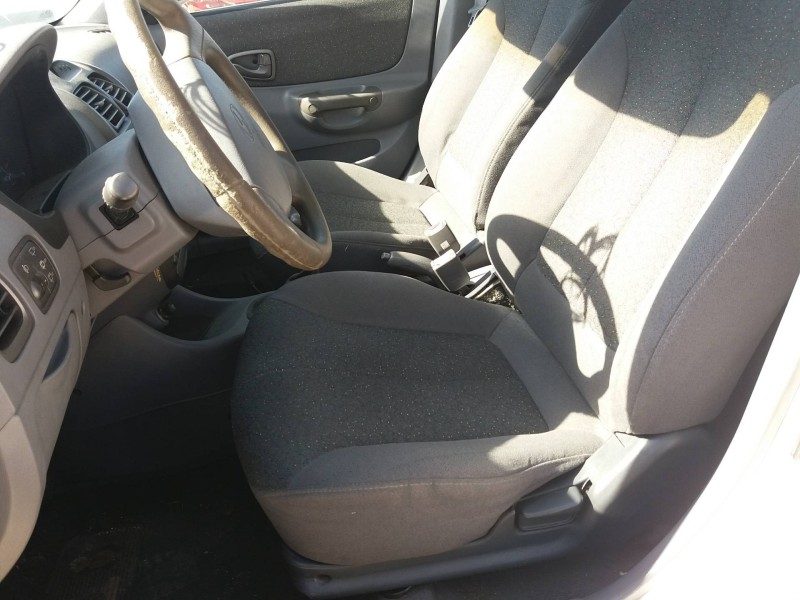 hyundai accent (lc) 1.3 cat   |   0.99 - ... | 1999 | 84 cv / 62 kw del año 1999