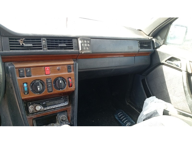 mercedes-benz clase e (w124) del año 1994