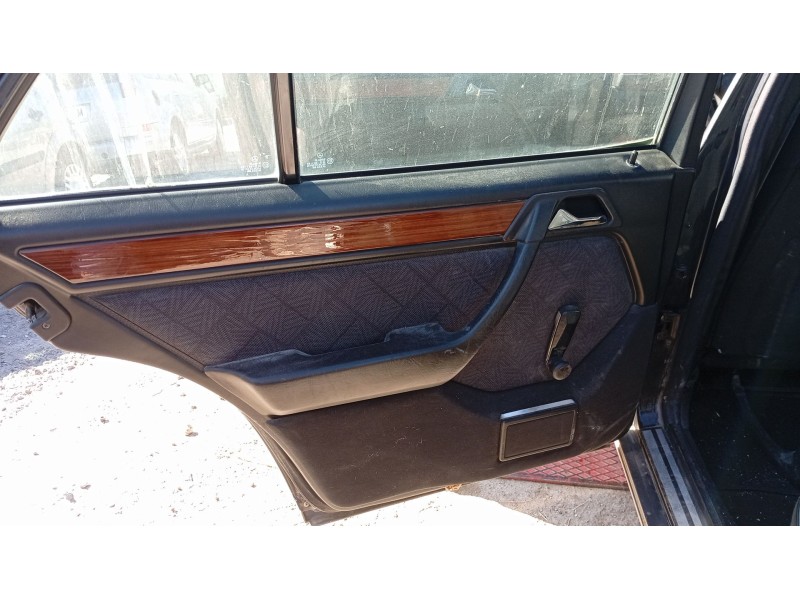 mercedes-benz clase e (w124) del año 1994