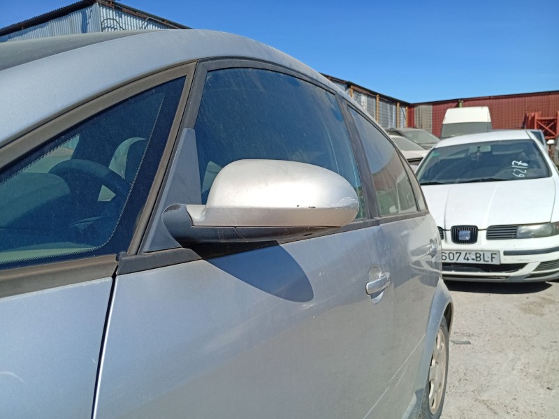 audi a2 (8z0) del año 2002