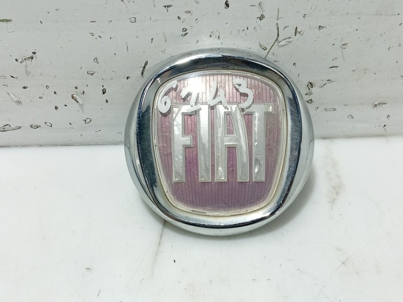 Recambio de emblema para fiat punto evo (199_) 1.4 16v referencia OEM IAM 51804366  fm0503s1