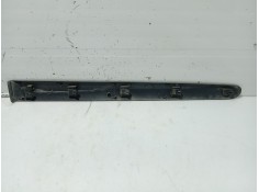 Recambio de moldura puerta trasera derecha para renault megane scenic rxe 1.6 16v referencia OEM IAM 7700430880   2