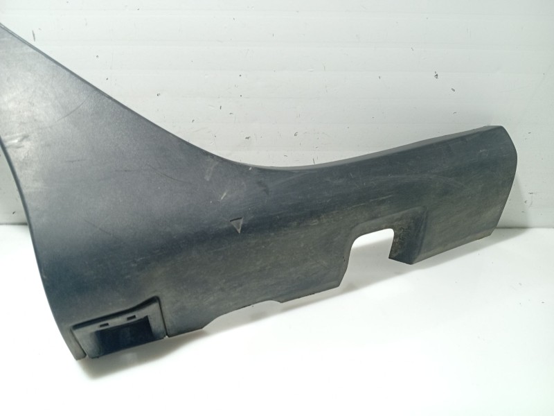 Recambio de aletin trasero derecho para dacia sandero ii 1.5 dci referencia OEM IAM 788A27813R  