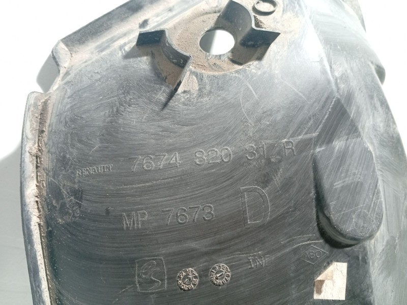 Recambio de moldura para dacia sandero ii 1.5 dci referencia OEM IAM 767482031R  