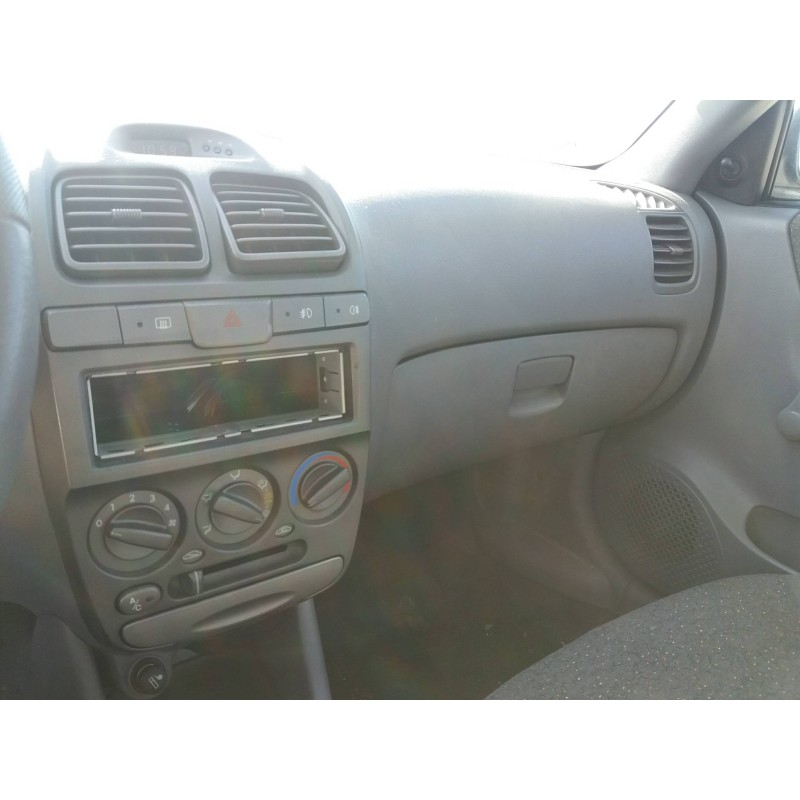 hyundai accent (lc) 1.3 cat   |   0.99 - ... | 1999 | 84 cv / 62 kw del año 1999