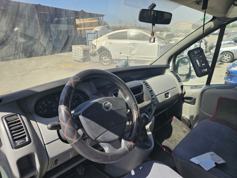 nissan primastar autobús (x83) del año 2001