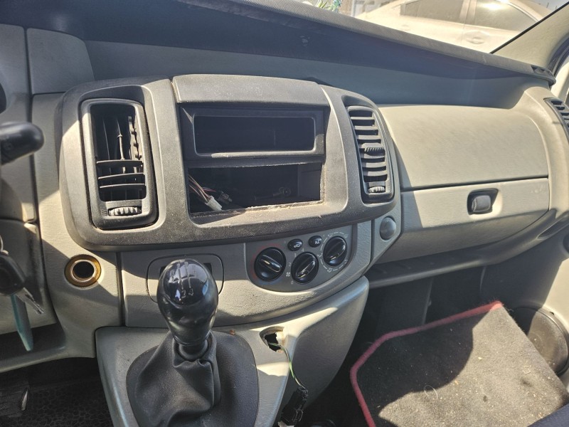 nissan primastar autobús (x83) del año 2001