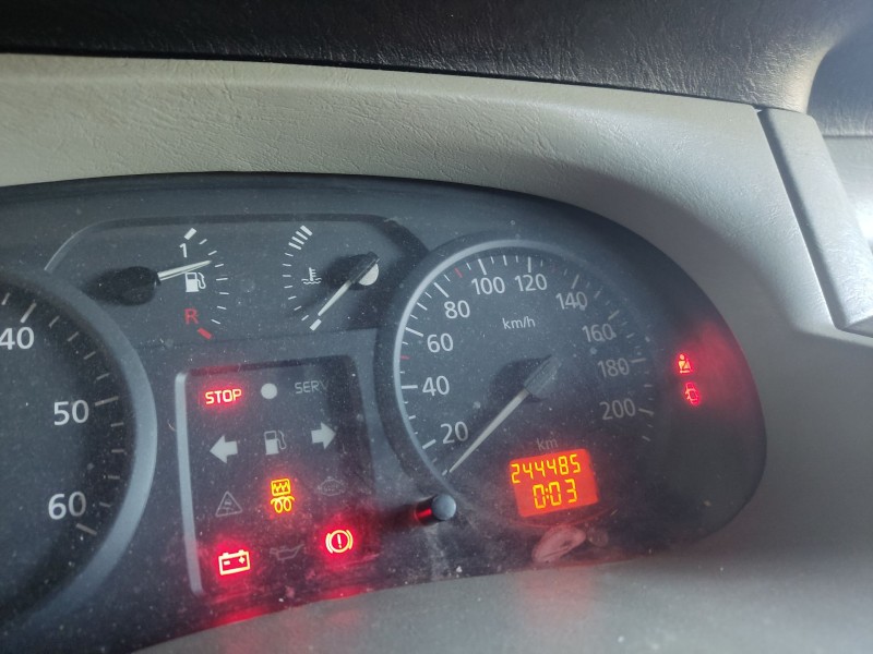 nissan primastar autobús (x83) del año 2001