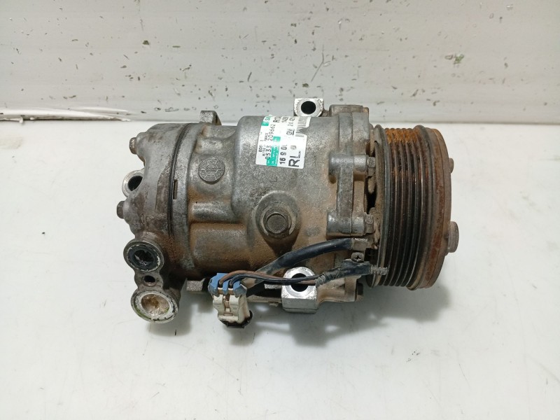 Recambio de compresor aire acondicionado para opel combo (corsa c) 1.7 16v cdti referencia OEM IAM 24421642  1429F