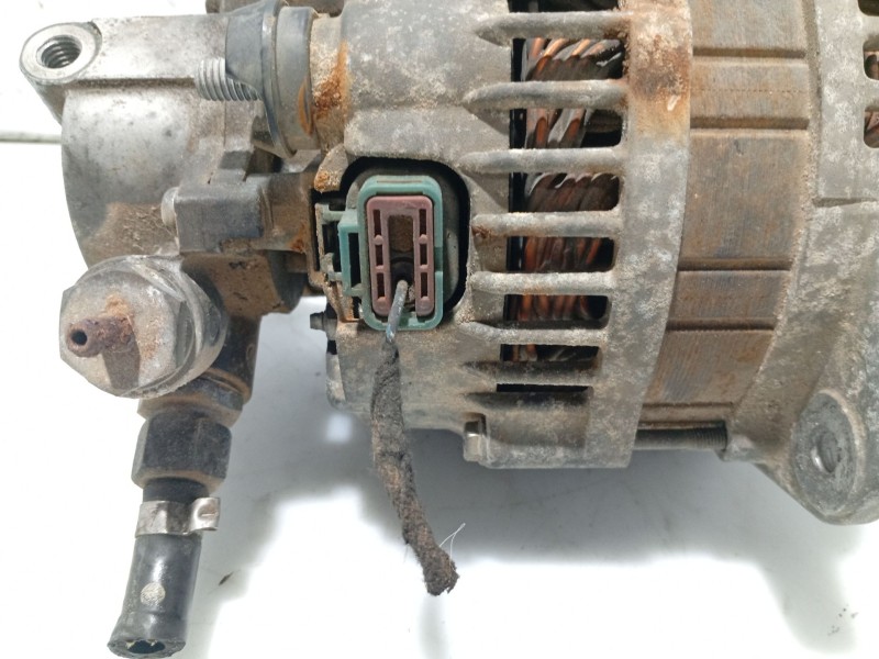 Recambio de alternador para opel combo (corsa c) 1.7 16v cdti referencia OEM IAM 606009984 2542850b 