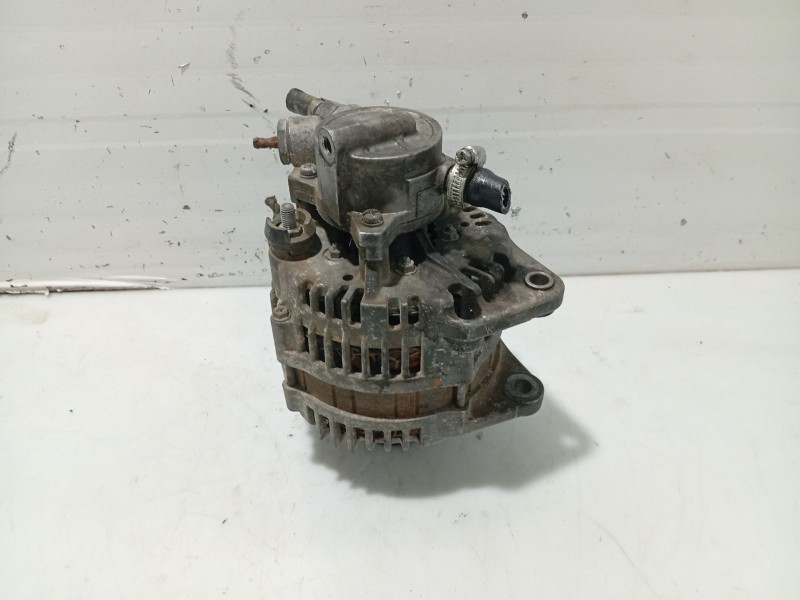 Recambio de alternador para opel combo (corsa c) 1.7 16v cdti referencia OEM IAM 606009984 2542850b 