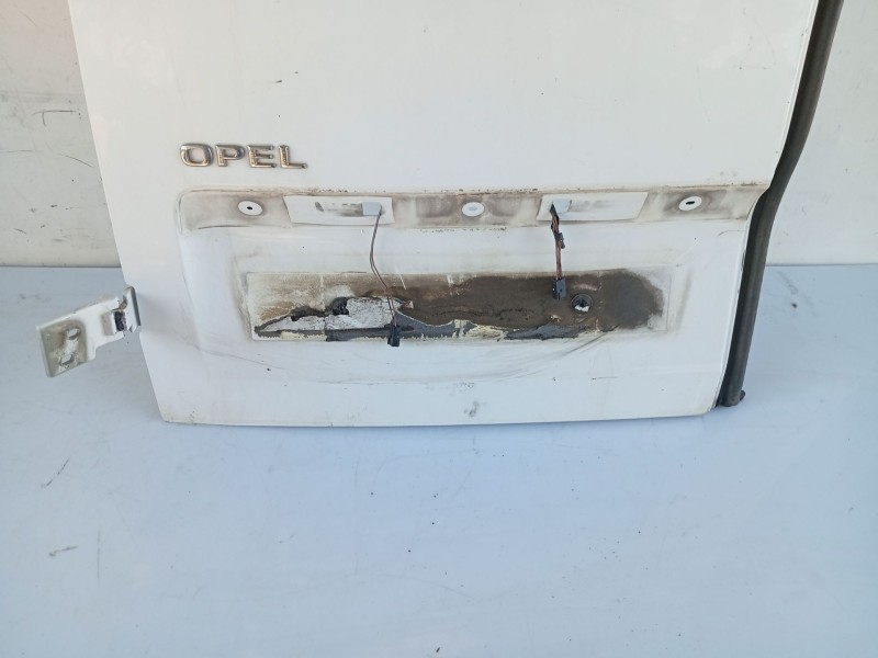 Recambio de porton trasero izquierdo para opel combo (corsa c) 1.7 16v cdti referencia OEM IAM   