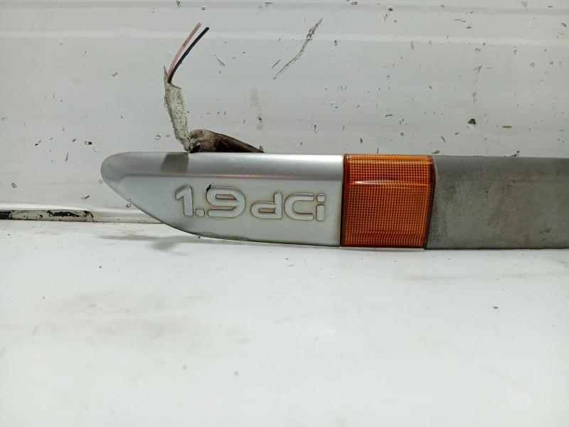 Recambio de moldura para renault laguna ii grandtour (kg0/1_) 1.9 dci (kg0g) referencia OEM IAM   