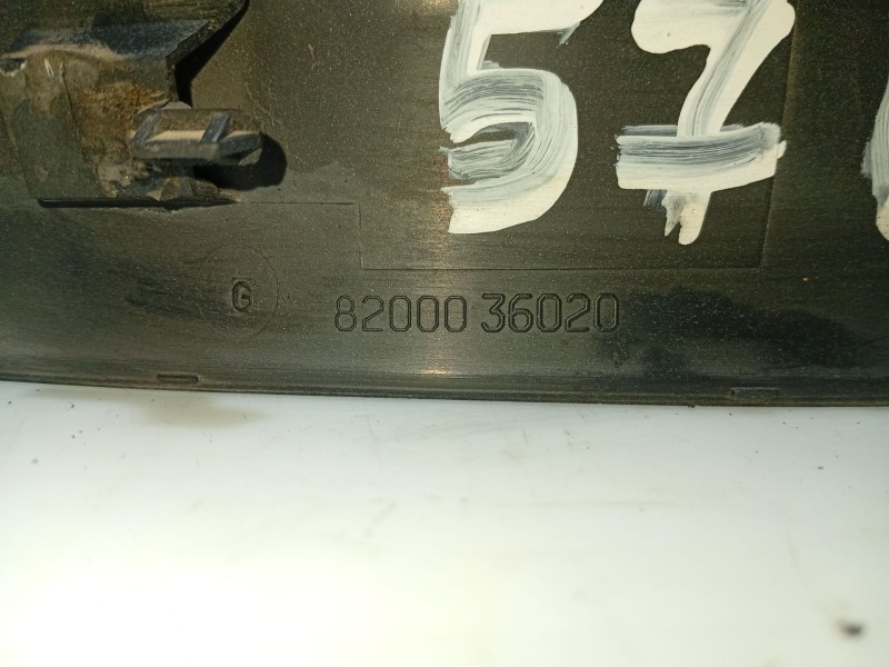 Recambio de moldura para renault laguna ii grandtour (kg0/1_) 1.9 dci (kg0g) referencia OEM IAM   