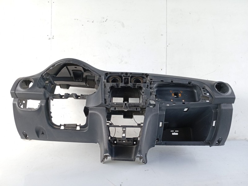 Recambio de salpicadero para dacia sandero ii 1.5 dci referencia OEM IAM 681002065R  