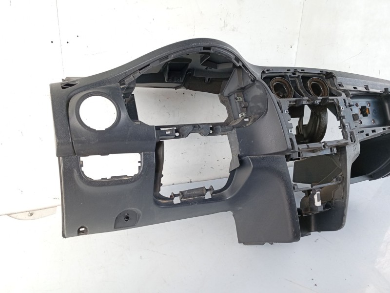 Recambio de salpicadero para dacia sandero ii 1.5 dci referencia OEM IAM 681002065R  