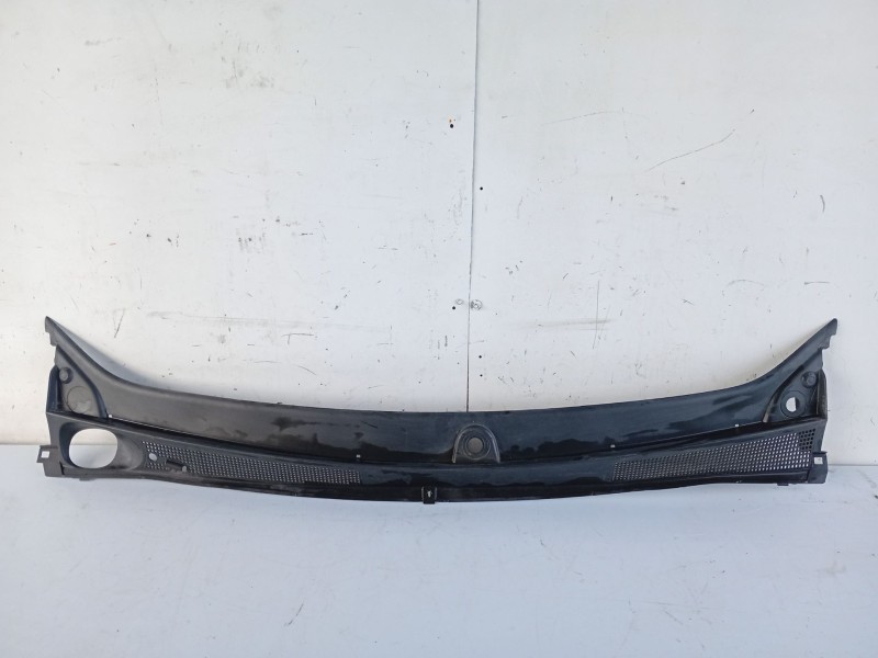 Recambio de moldura para dacia sandero ii 1.5 dci referencia OEM IAM 668113292R 668113105R 