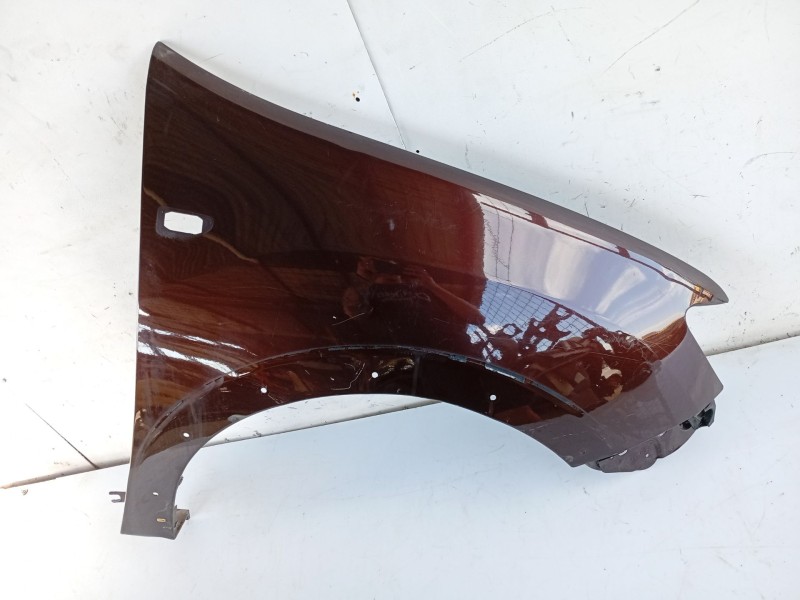 Recambio de aleta delantera derecha para dacia sandero ii 1.5 dci referencia OEM IAM 631000142R 631001319R 