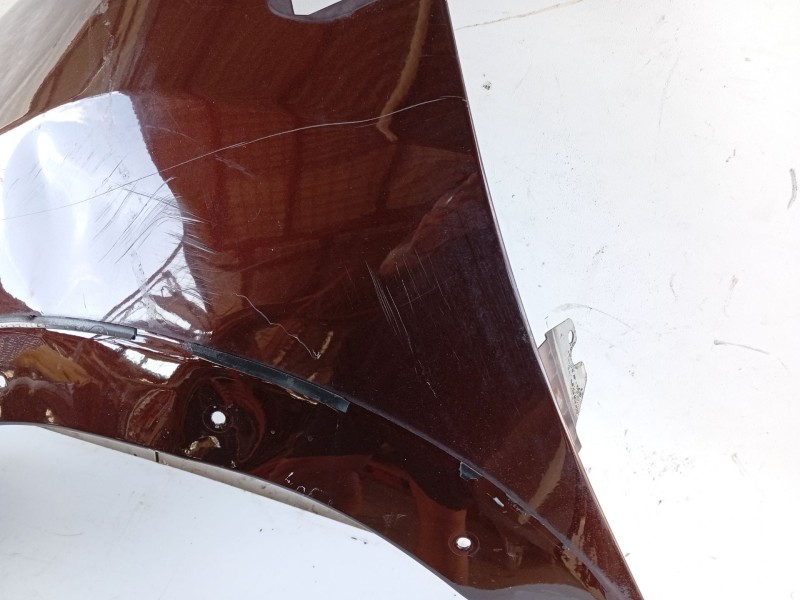 Recambio de aleta delantera izquierda para dacia sandero ii 1.5 dci referencia OEM IAM 631019973R 631017242R 