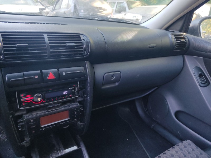 seat leon (1m1) del año 2001