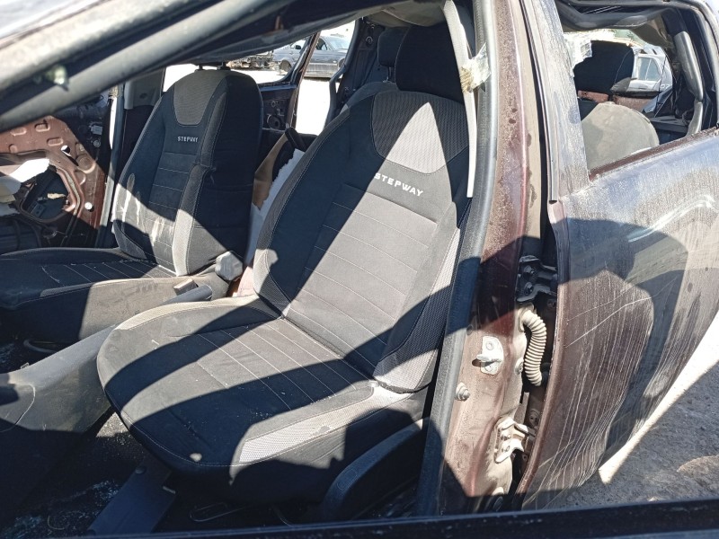 Recambio de asiento delantero izquierdo para dacia sandero ii 1.5 dci referencia OEM IAM 6158ADI  