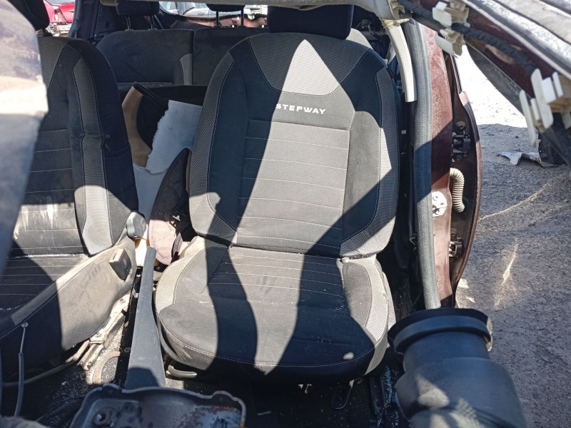 Recambio de asiento delantero izquierdo para dacia sandero ii 1.5 dci referencia OEM IAM 6158ADI  