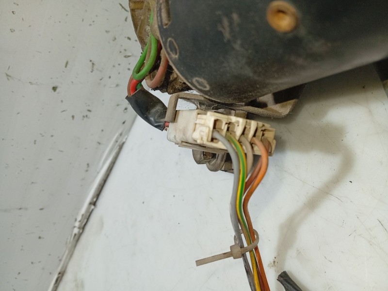 Recambio de motor limpia delantero para citroën c5 berlina exclusive referencia OEM IAM 9390332314  9390332314