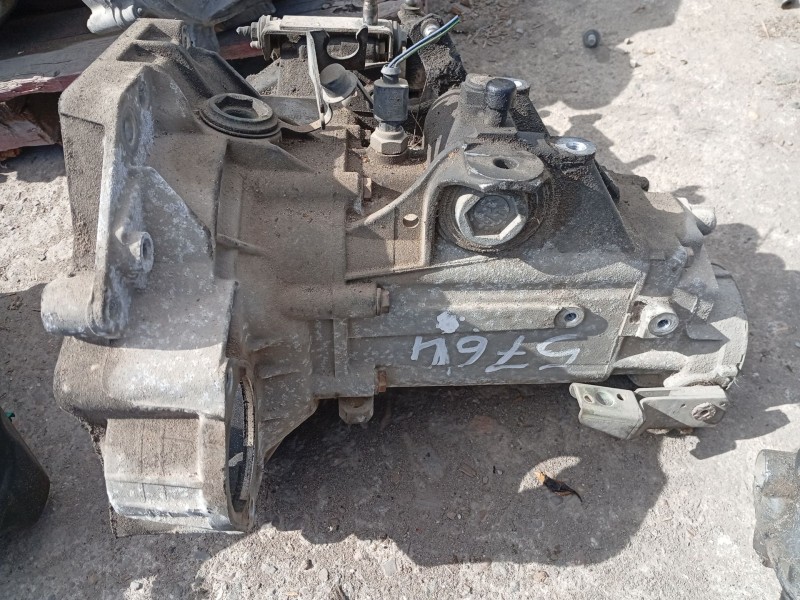 Recambio de caja cambios para volkswagen golf iv (1j1) 1.6 referencia OEM IAM DUU  
